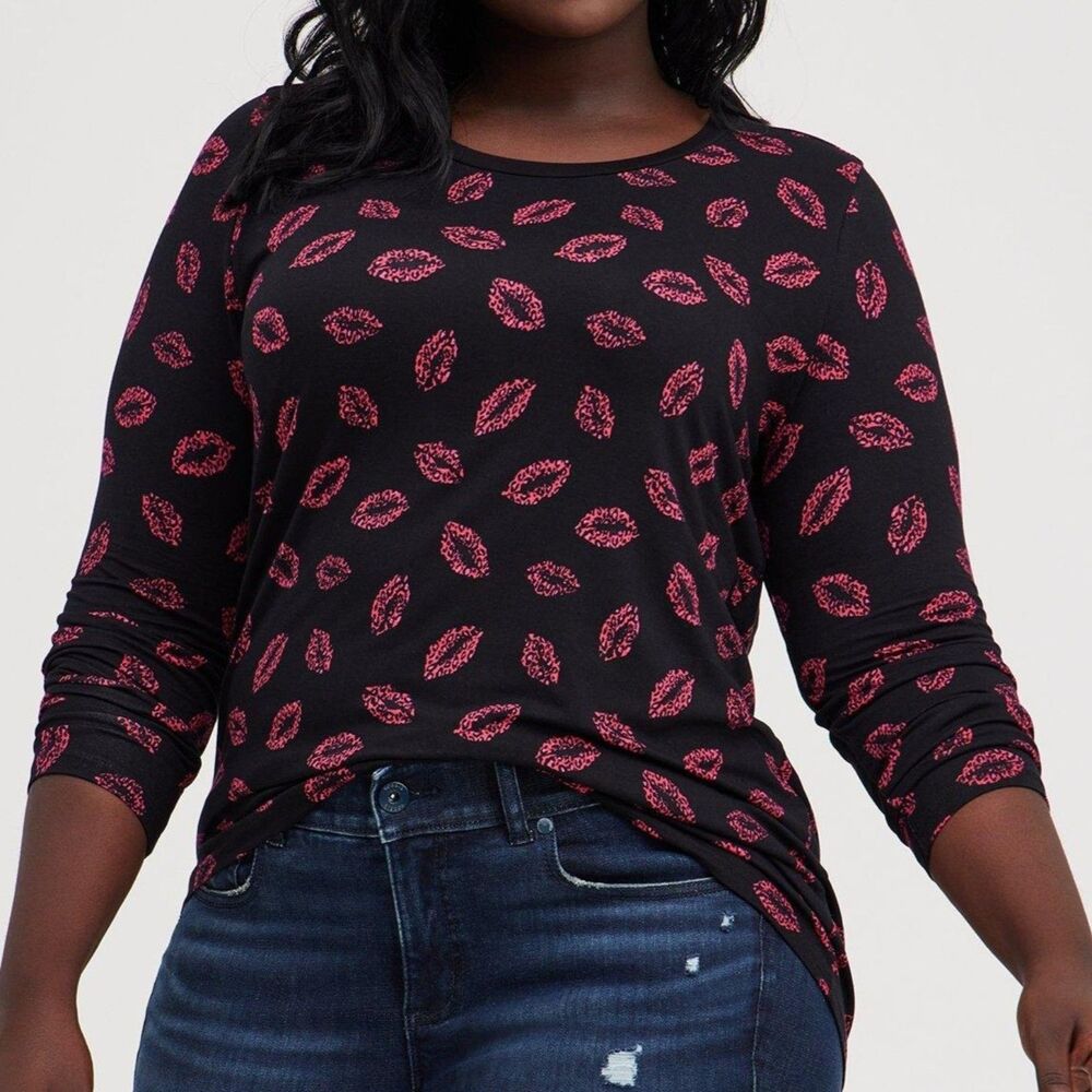 NWT Torrid 1X Lipstick Leopard Perfect Super Soft Crew Neck Long Sleeve Tee